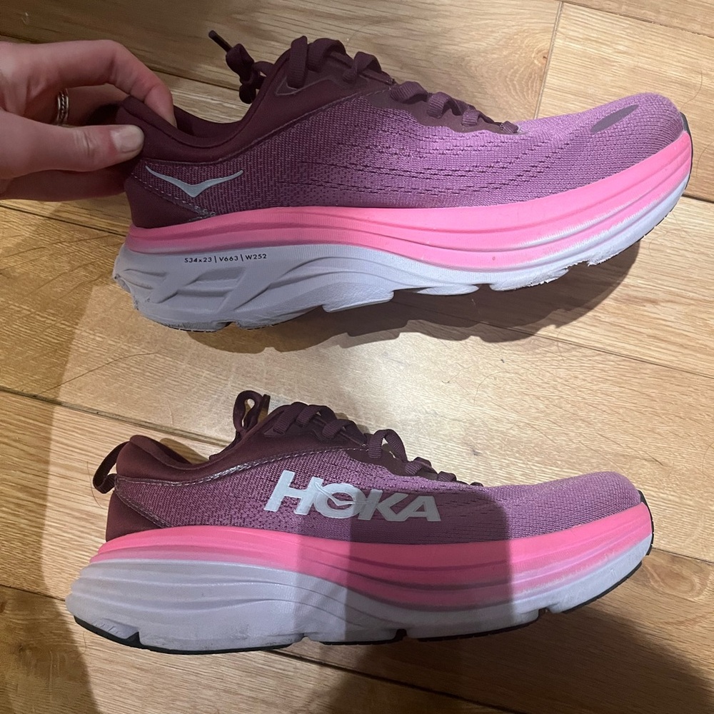 Hoka Bondi 6 size 7.5